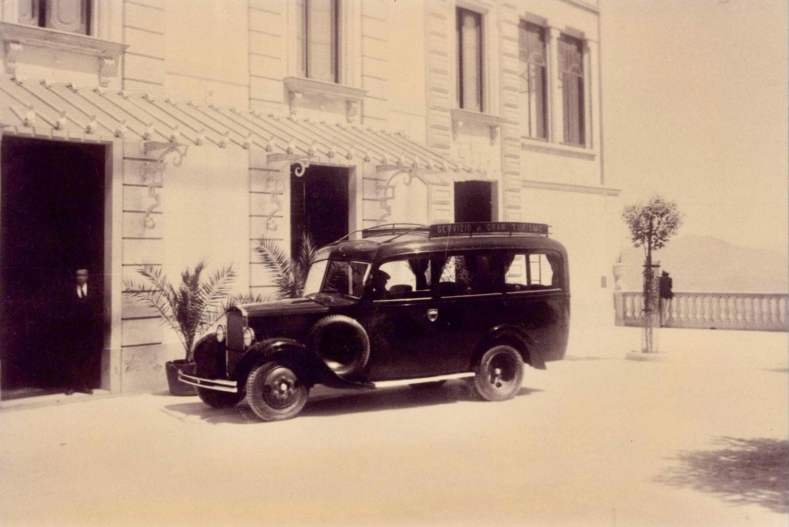 1938